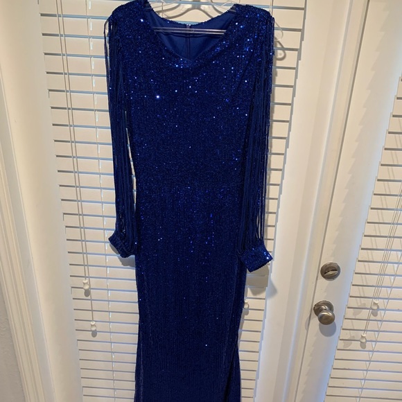 Sequin dress - Picture 2 of 3